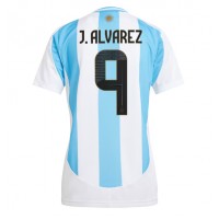 Billiga Argentina Julian Alvarez #9 Hemma fotbollskläder Dam Copa America 2024 Kortärmad